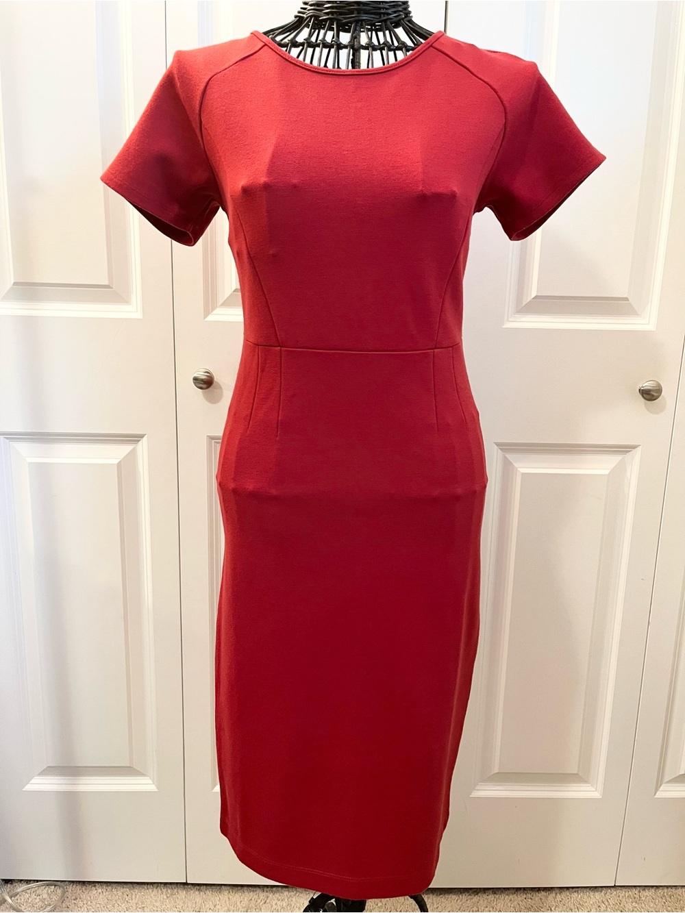 Forever 21 Red Midi Sheath Dress with Short Sleeves